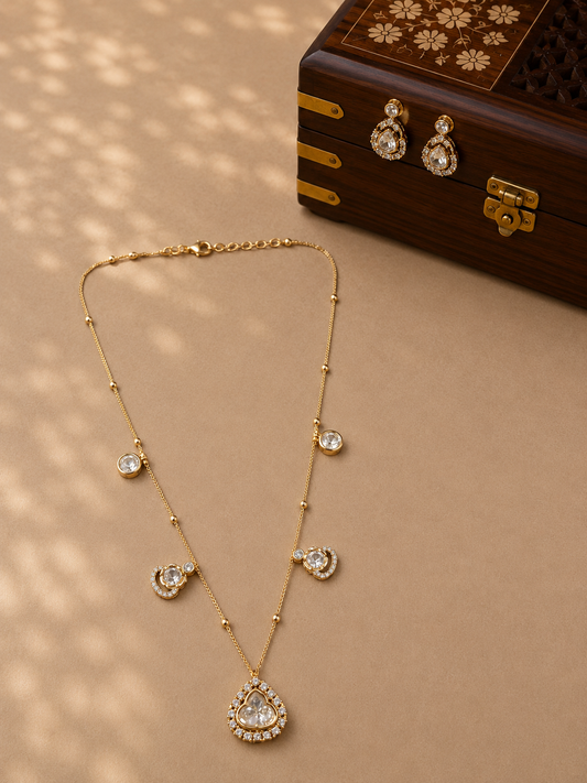 Antique pendent chain