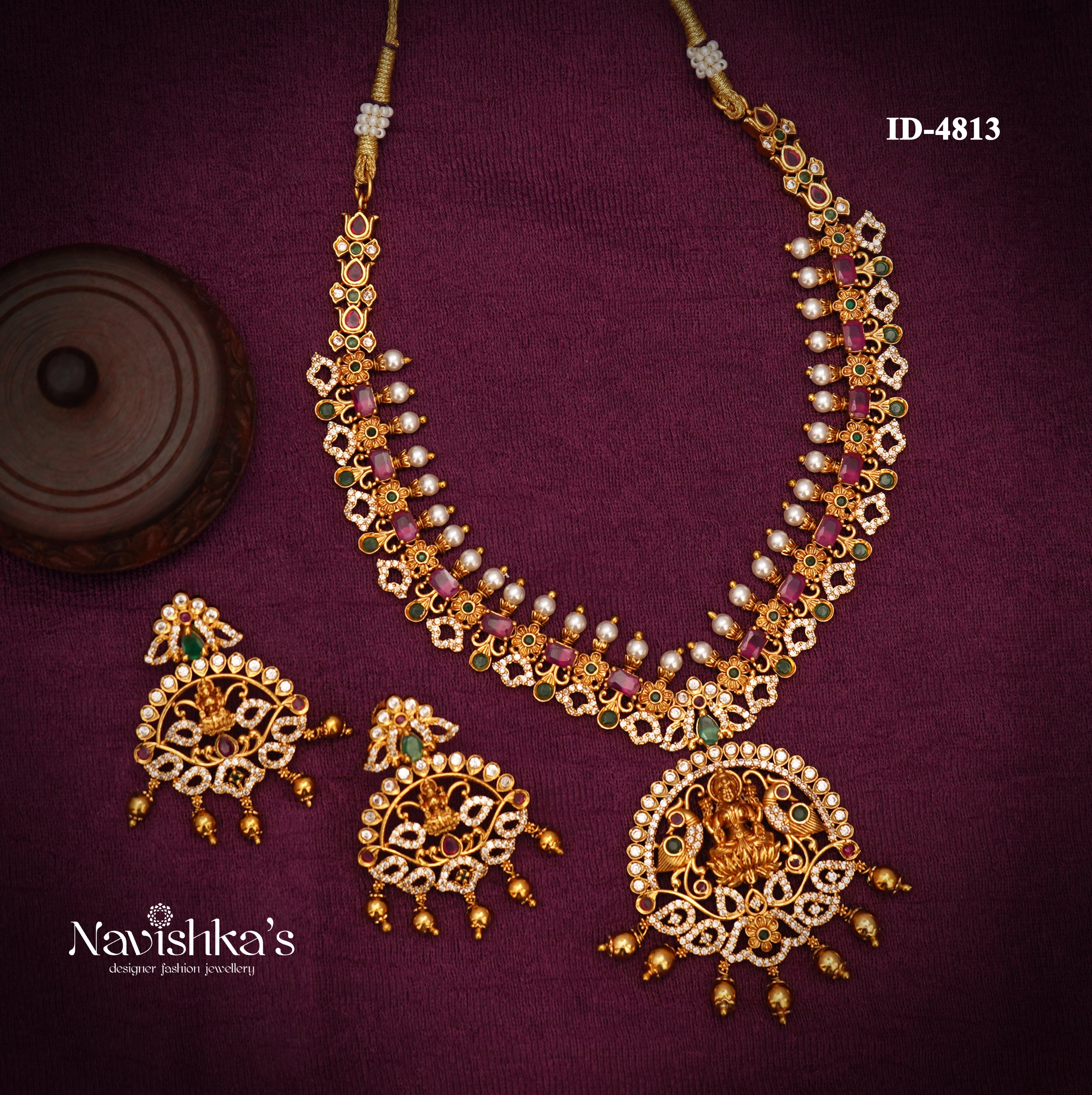 Antique Bridal Necklace Set for Women Navishka's designer fashion