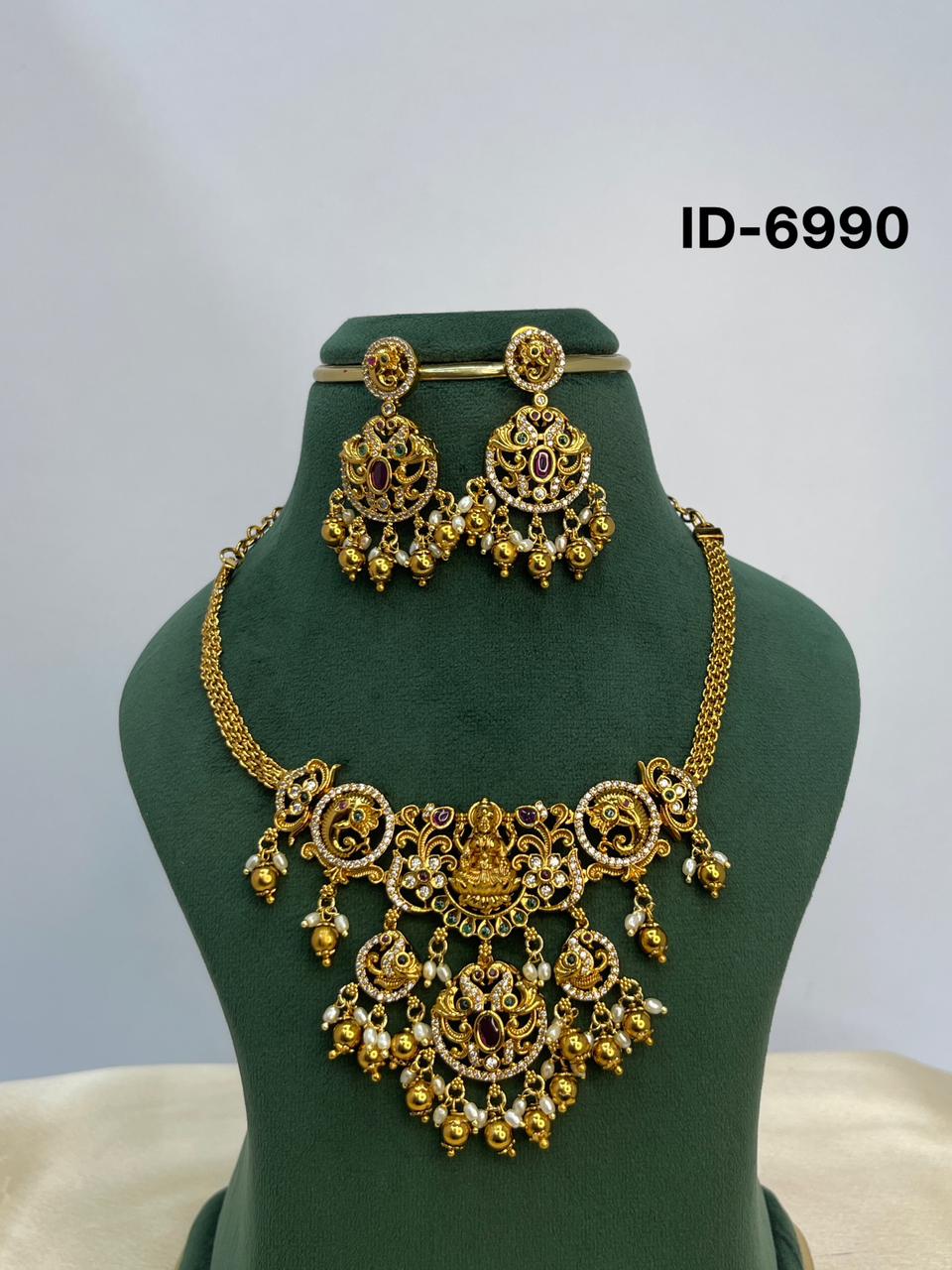 Antique Necklace Set