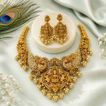Load image into Gallery viewer, Lakshmi Devi Necklace set -9179
