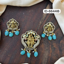 Load image into Gallery viewer, Victorian Pendent Set
