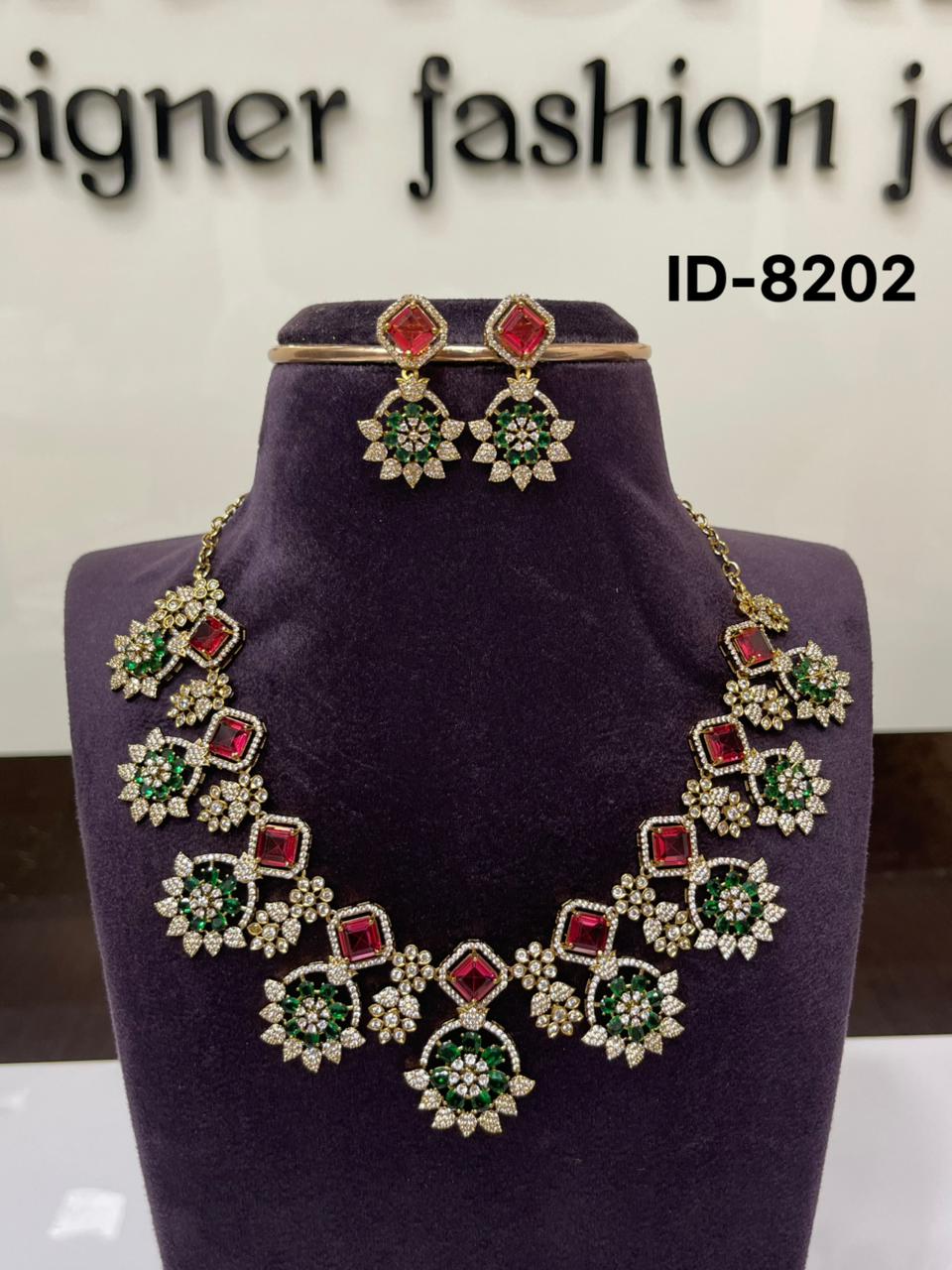 Victorian Necklace Set