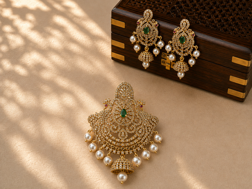 Antique pendent set