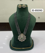 Load image into Gallery viewer, Beads Mala With Pendant
