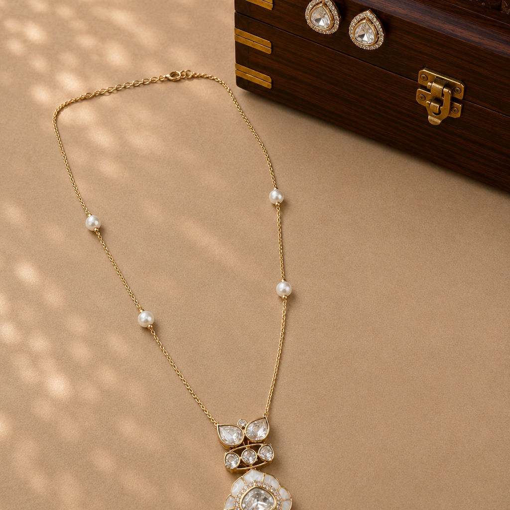 Antique pendent chain