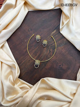 Load image into Gallery viewer, Hasli Necklace
