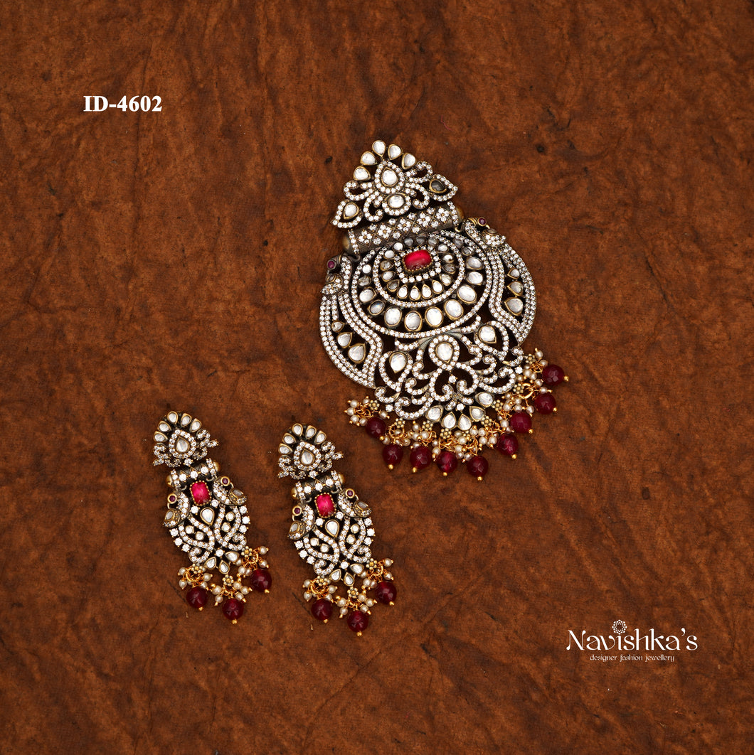 Victorian Pendant Set