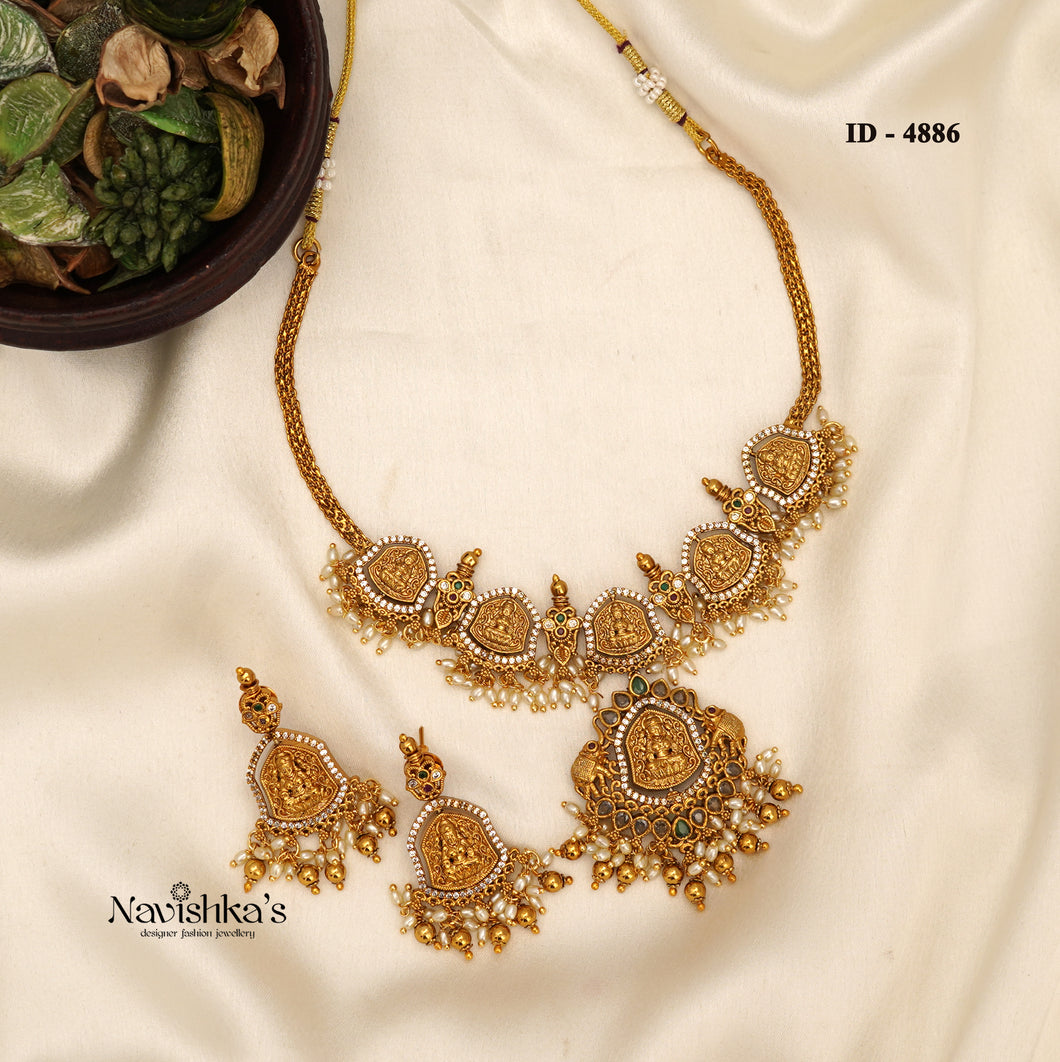 Gold Look Necklace Set