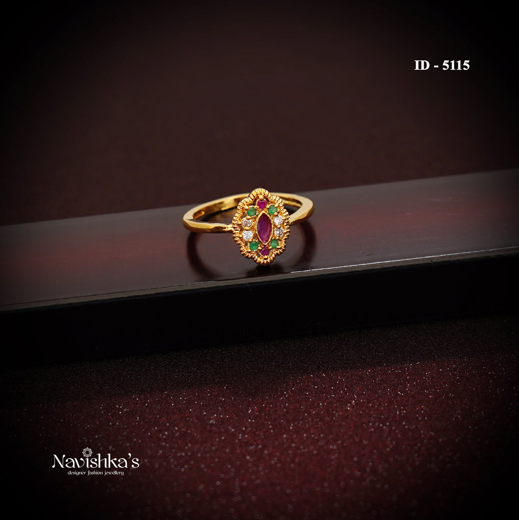 Zircon Finger Ring