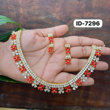 Load image into Gallery viewer, Pagadam Necklace

