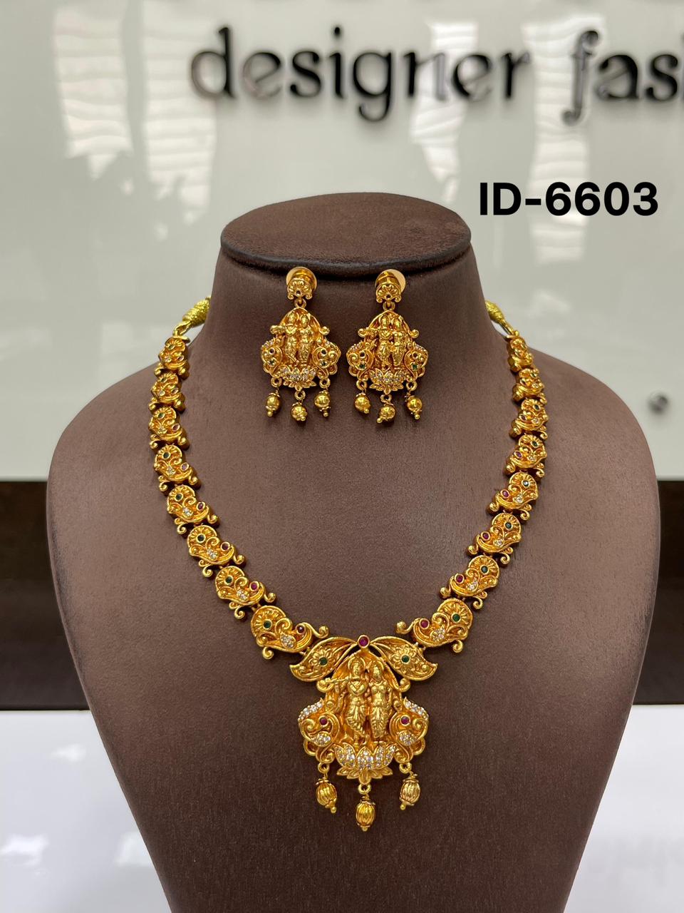 Antique Necklace Set