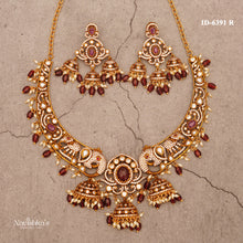 Load image into Gallery viewer, Victorian Necklace Set

