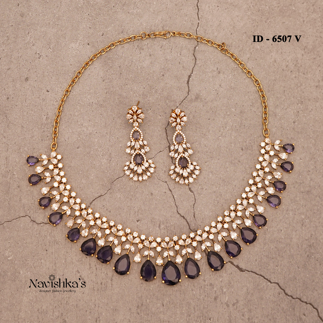 Victorian Necklace Set