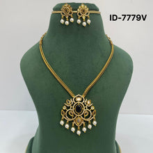 Load image into Gallery viewer, Antique Necklace Set
