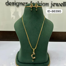 Load image into Gallery viewer, Antique Chain
