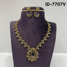 Load image into Gallery viewer, Victorian Necklace Set
