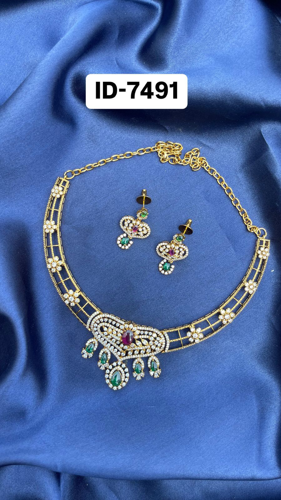 Victorian Kante Necklace Set