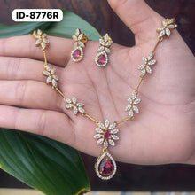Load image into Gallery viewer, Antique Necklace Set
