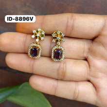 Load image into Gallery viewer, Antique Ear Tops/Studs
