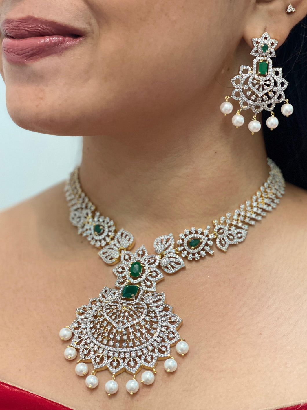 AD Necklace Set