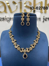 Load image into Gallery viewer, Victorian Necklace Set
