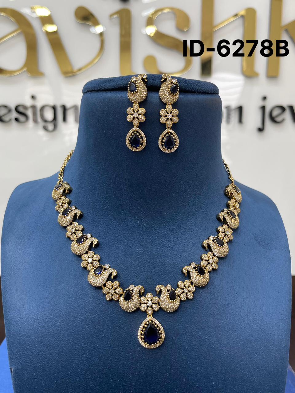 Victorian Necklace Set