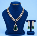 AD necklace set