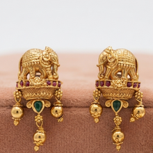 Load image into Gallery viewer, Antique Ear Tops/Studs
