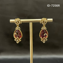 Load image into Gallery viewer, Victorian Hangings
