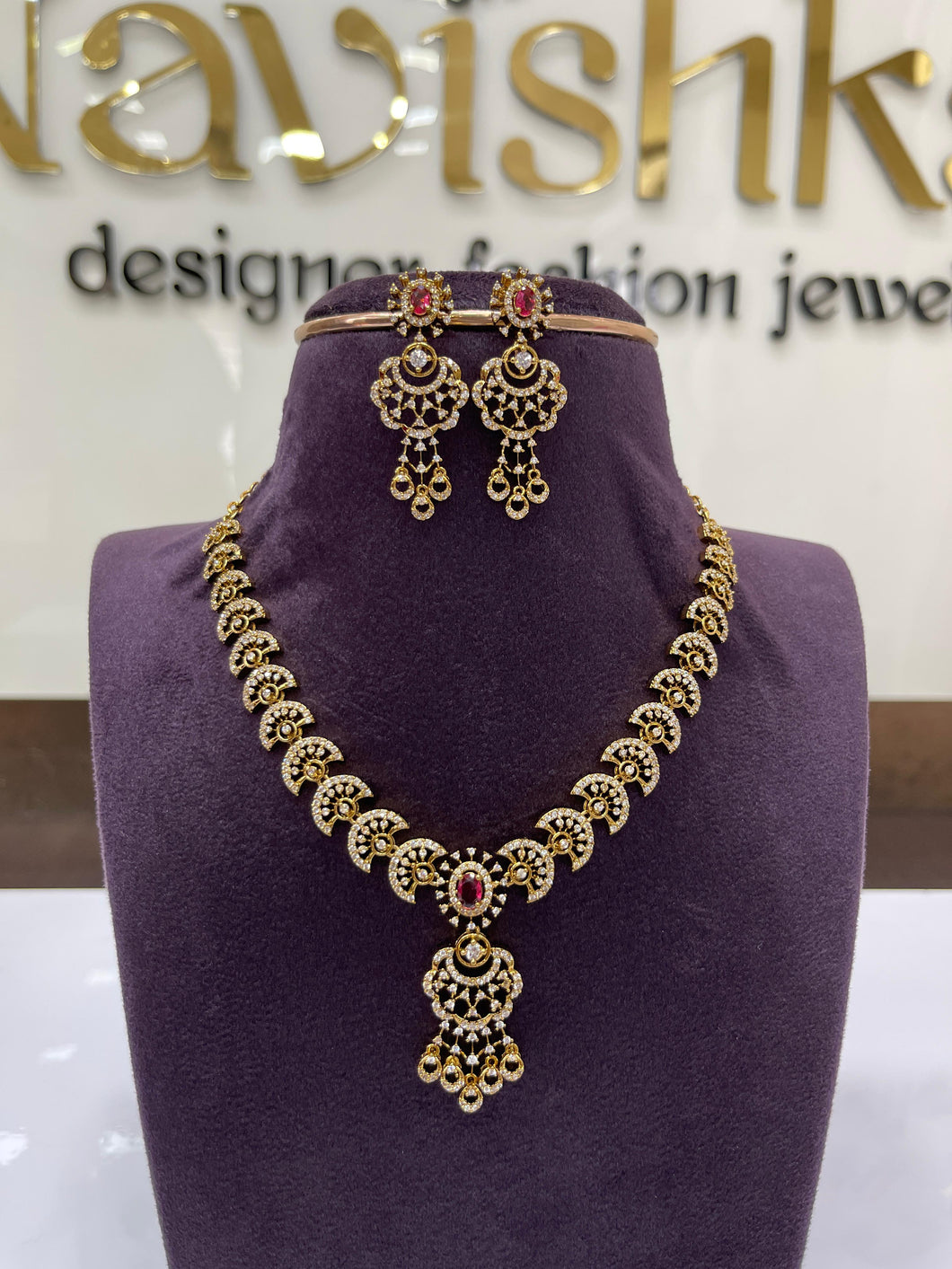 Victorian  Necklace Set