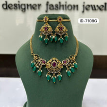 Load image into Gallery viewer, Antique Choker Set
