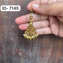 Load image into Gallery viewer, Nakshi Tikka
