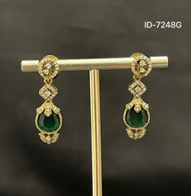 Load image into Gallery viewer, Victorian Hangings
