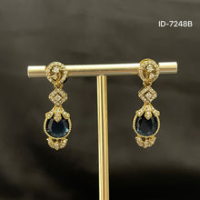 Load image into Gallery viewer, Victorian Hangings
