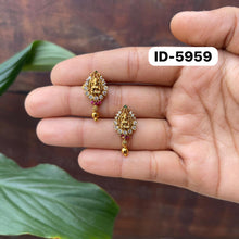 Load image into Gallery viewer, Antique Ear Tops/Studs
