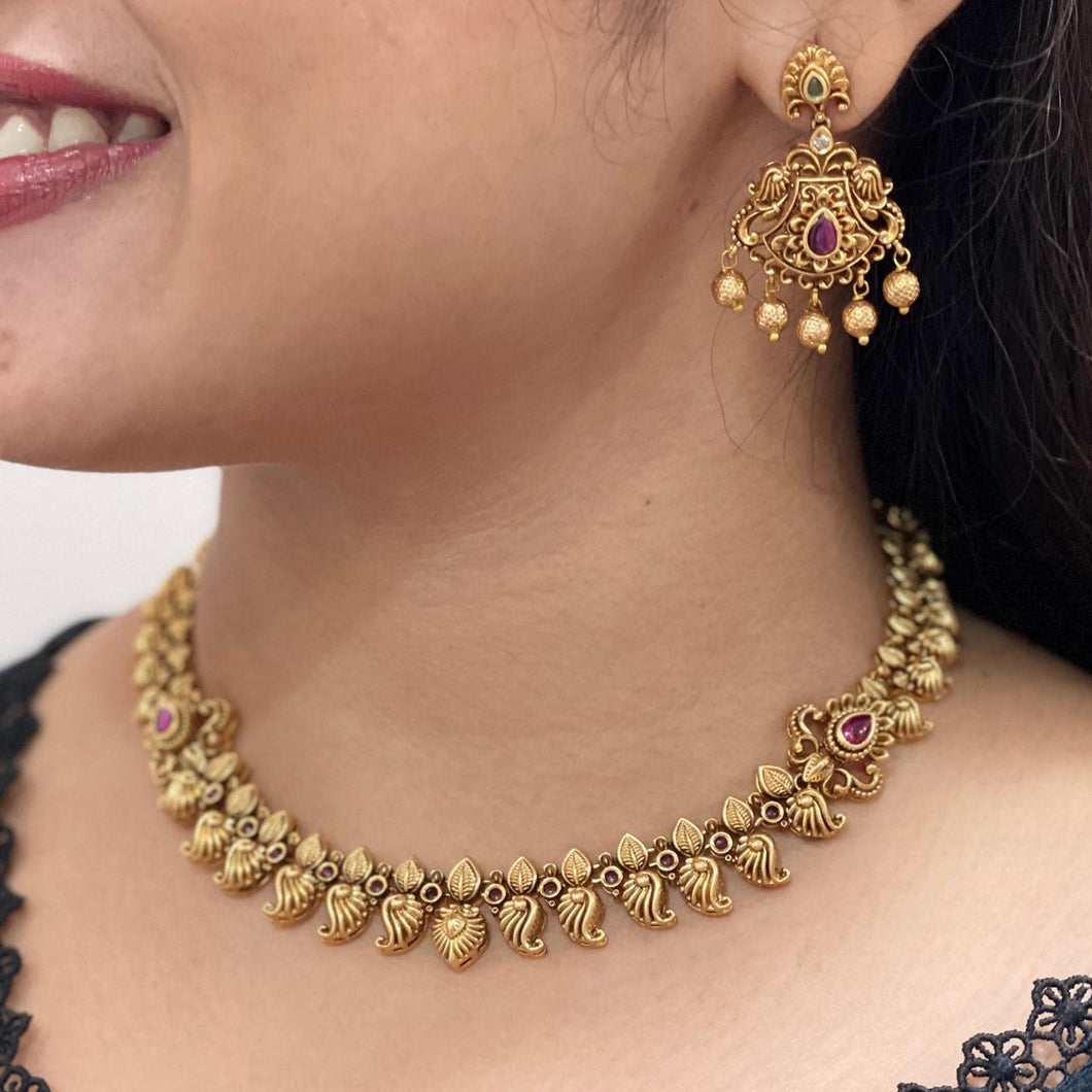 Antique Necklace Set
