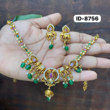 Load image into Gallery viewer, Antique Necklace Set
