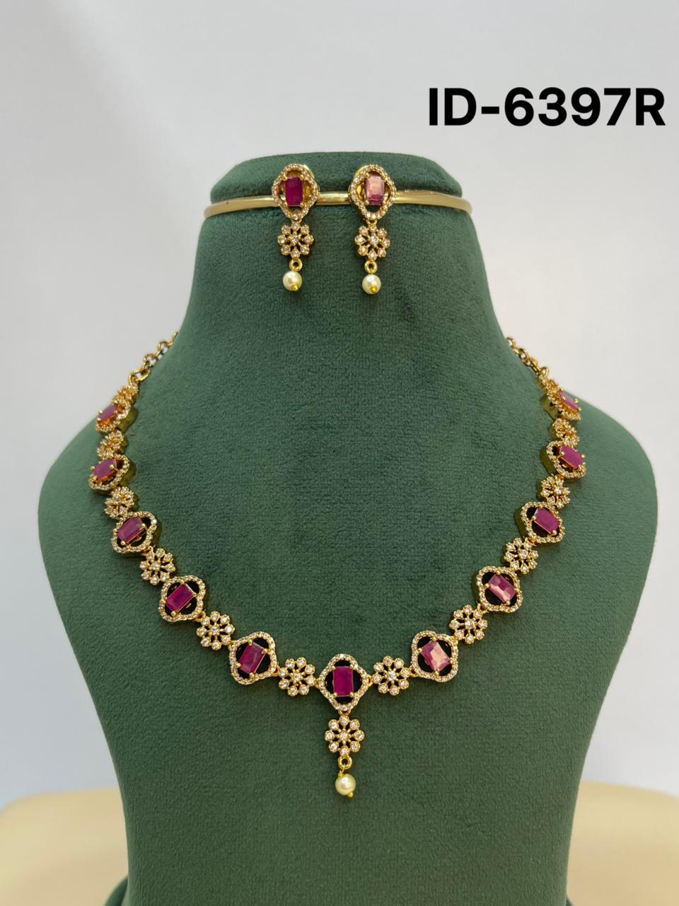 Antique Necklace Set