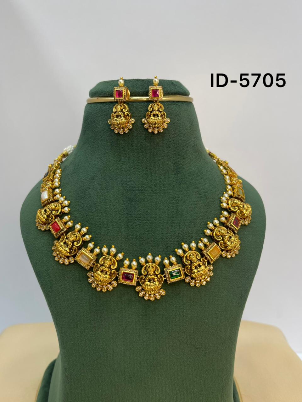Antique Necklace Set
