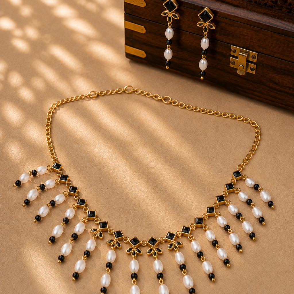 Antique naklace