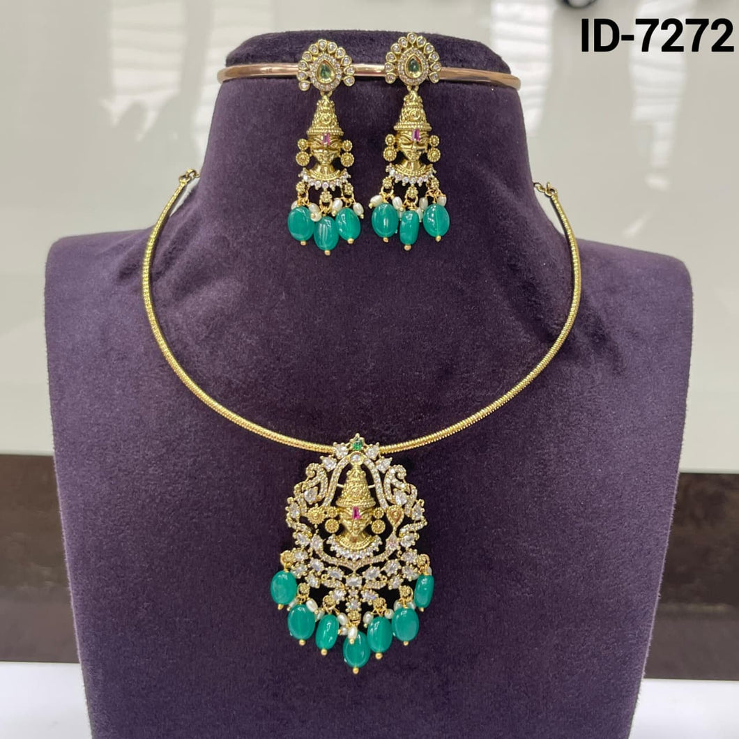 Hasli with Victorian pendant