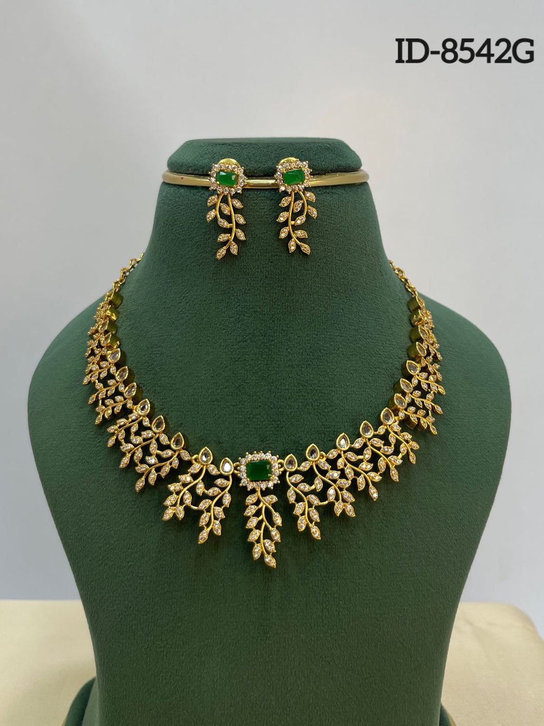 Antique Necklace Set