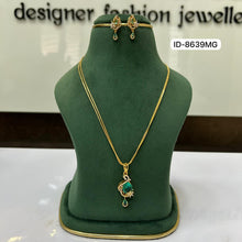 Load image into Gallery viewer, Antique Chain
