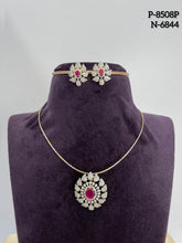 Load image into Gallery viewer, Hasli with Victorian pendant
