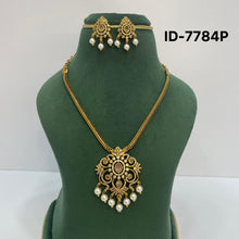 Load image into Gallery viewer, Antique Necklace Set
