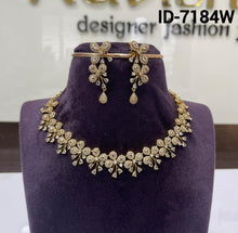 Load image into Gallery viewer, Victorian Necklace Set
