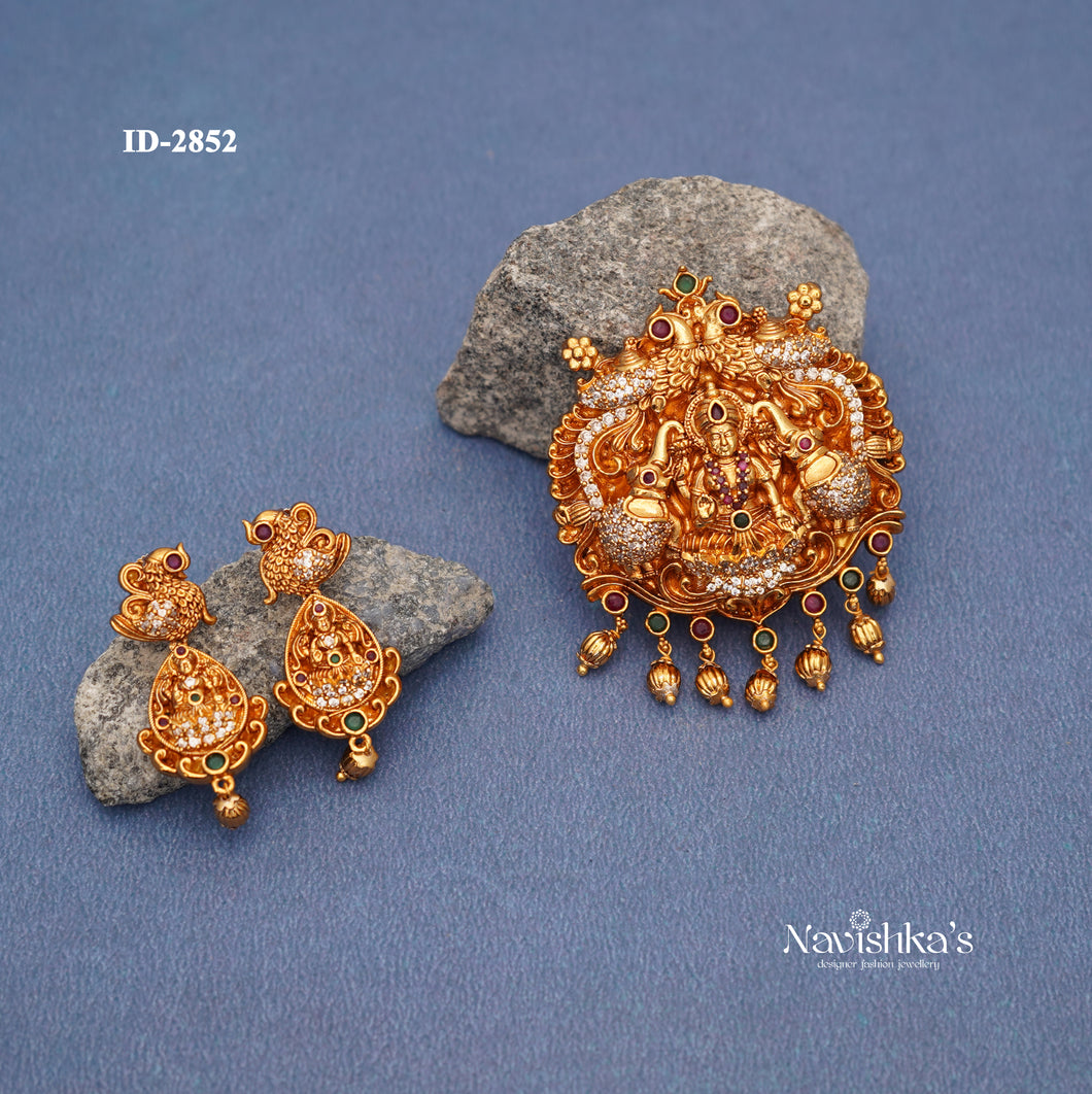 Antique Pendant Set
