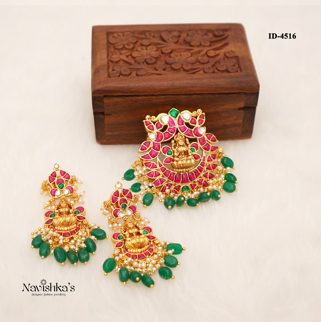 Jadau Pendant set